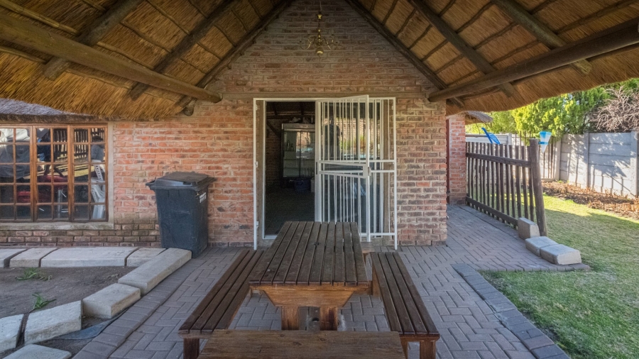 4 Bedroom Property for Sale in Suidrand Free State